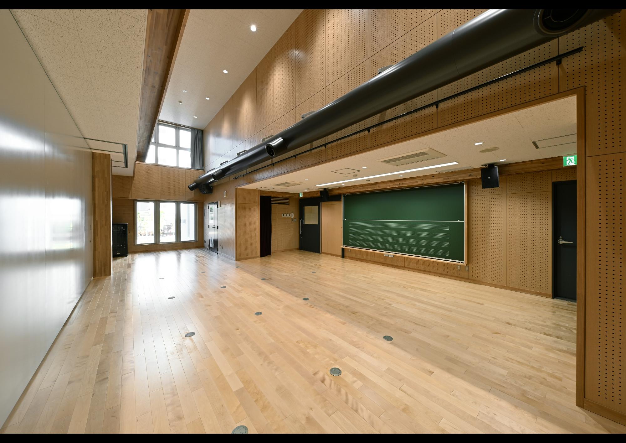 川口市立芝西中学校陽春分校 音楽室
