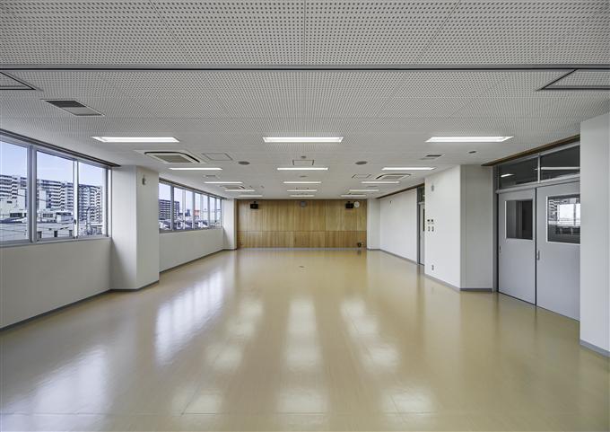 十二月田中学校の視聴覚室の様子の写真