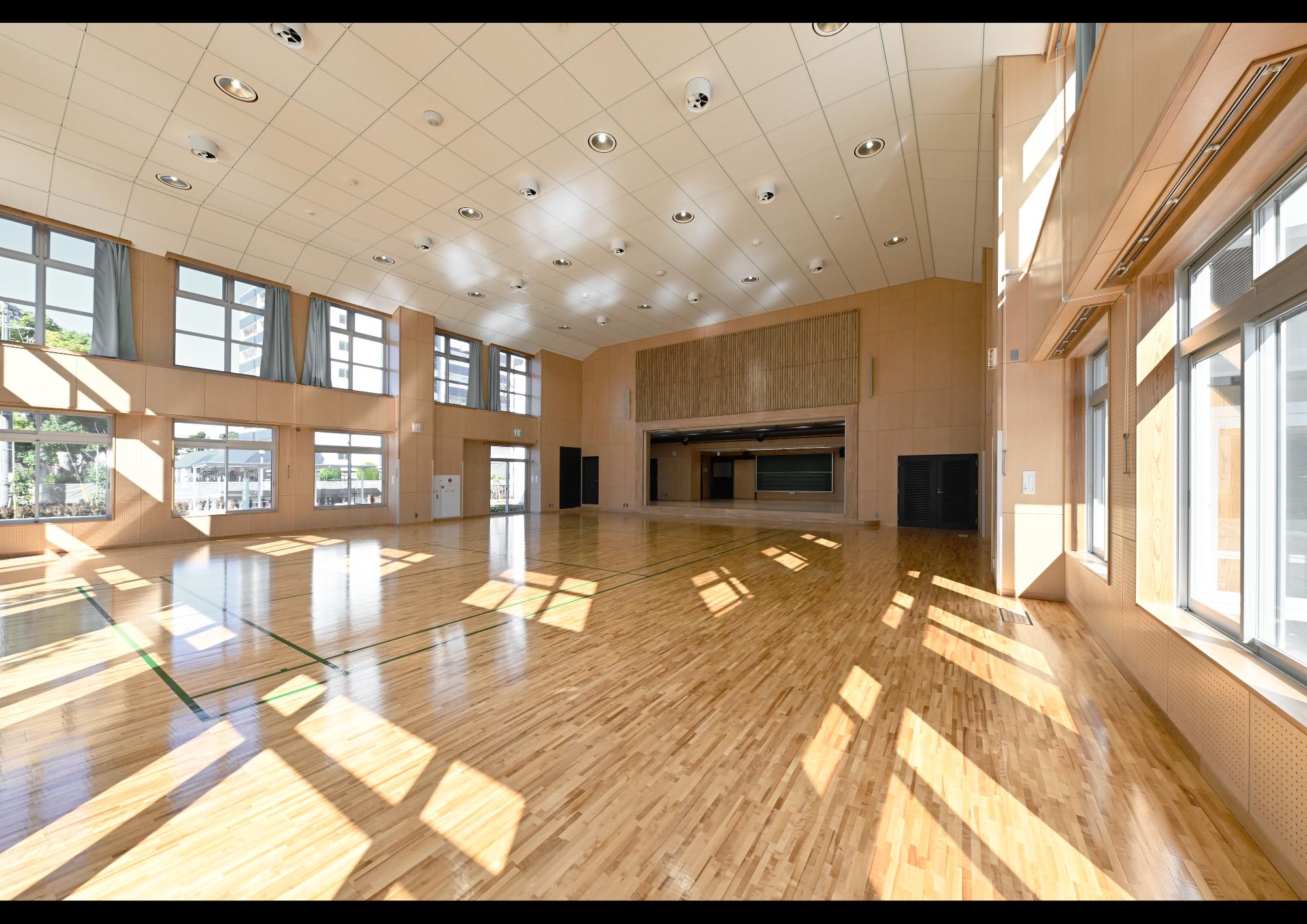 川口市立芝西中学校陽春分校 多目的ホール