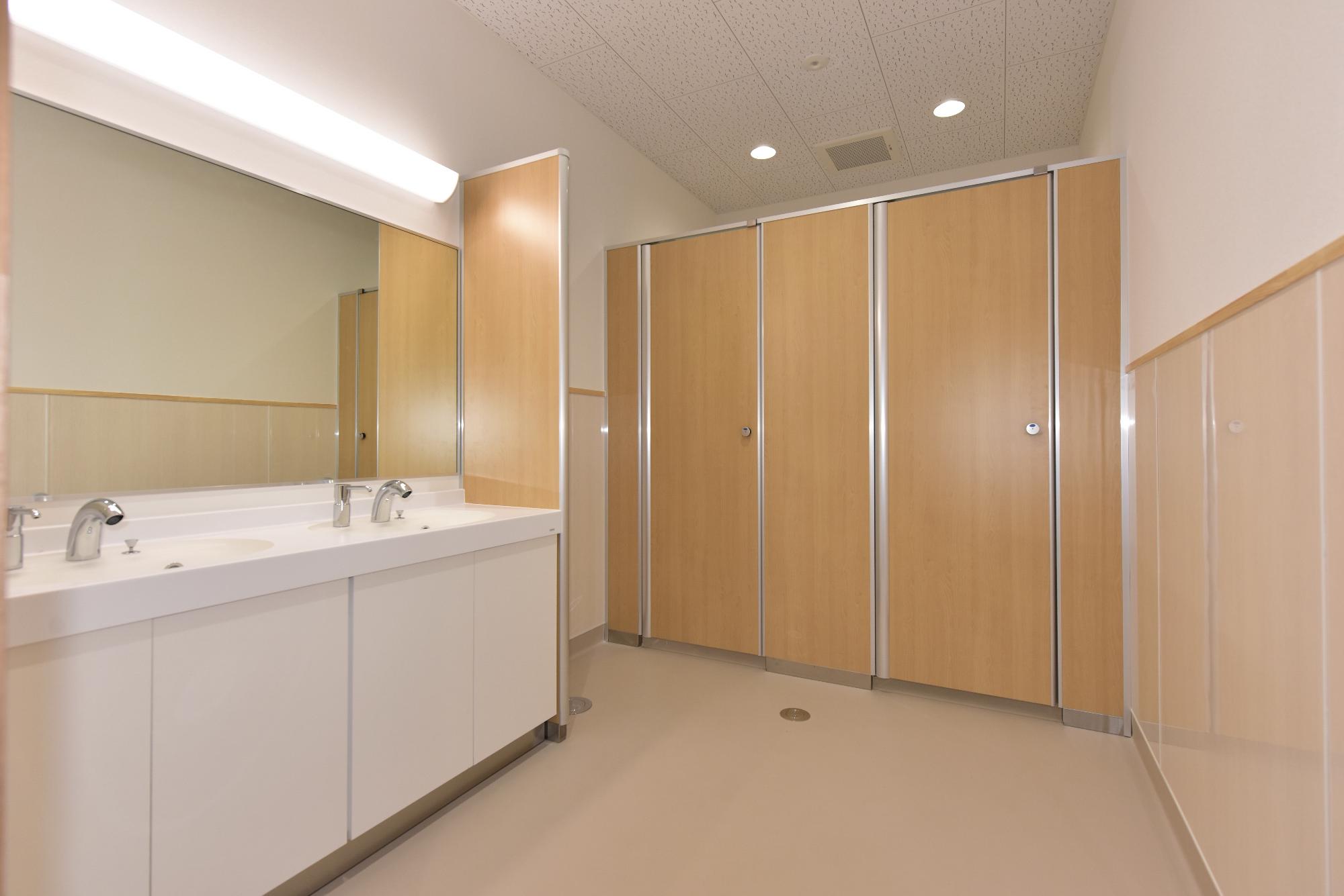 仲町たたら荘の女子トイレの写真