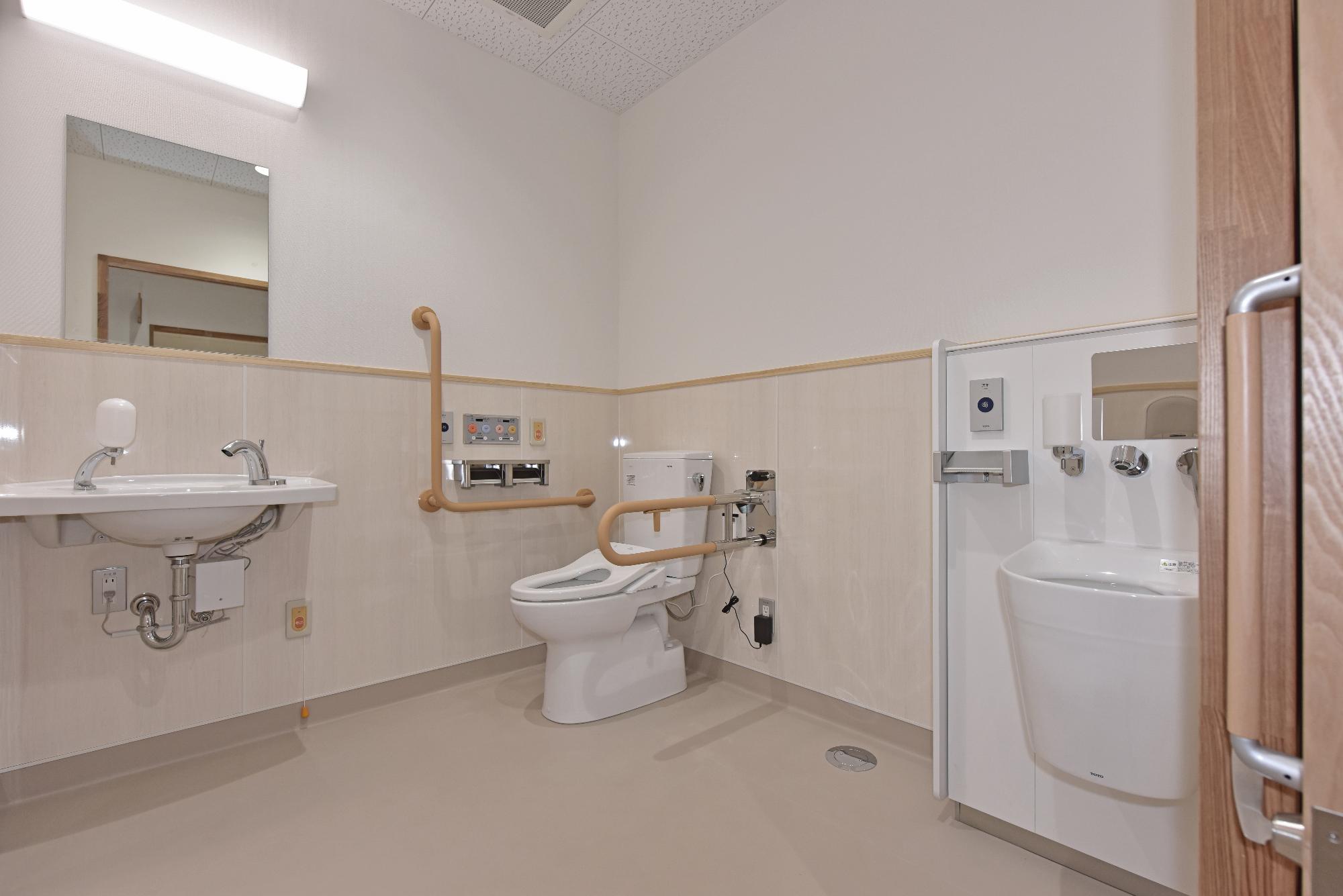 仲町たたら荘の多目的トイレの写真