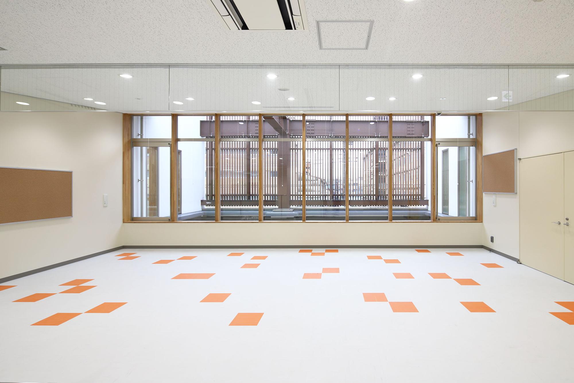 生涯学習プラザの展示室の写真