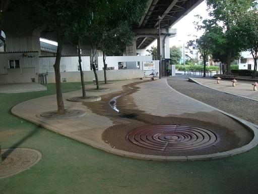ゴリラ公園親水施設