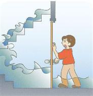水圧でドアが開かなくなっている画像
