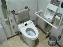 多機能トイレの写真