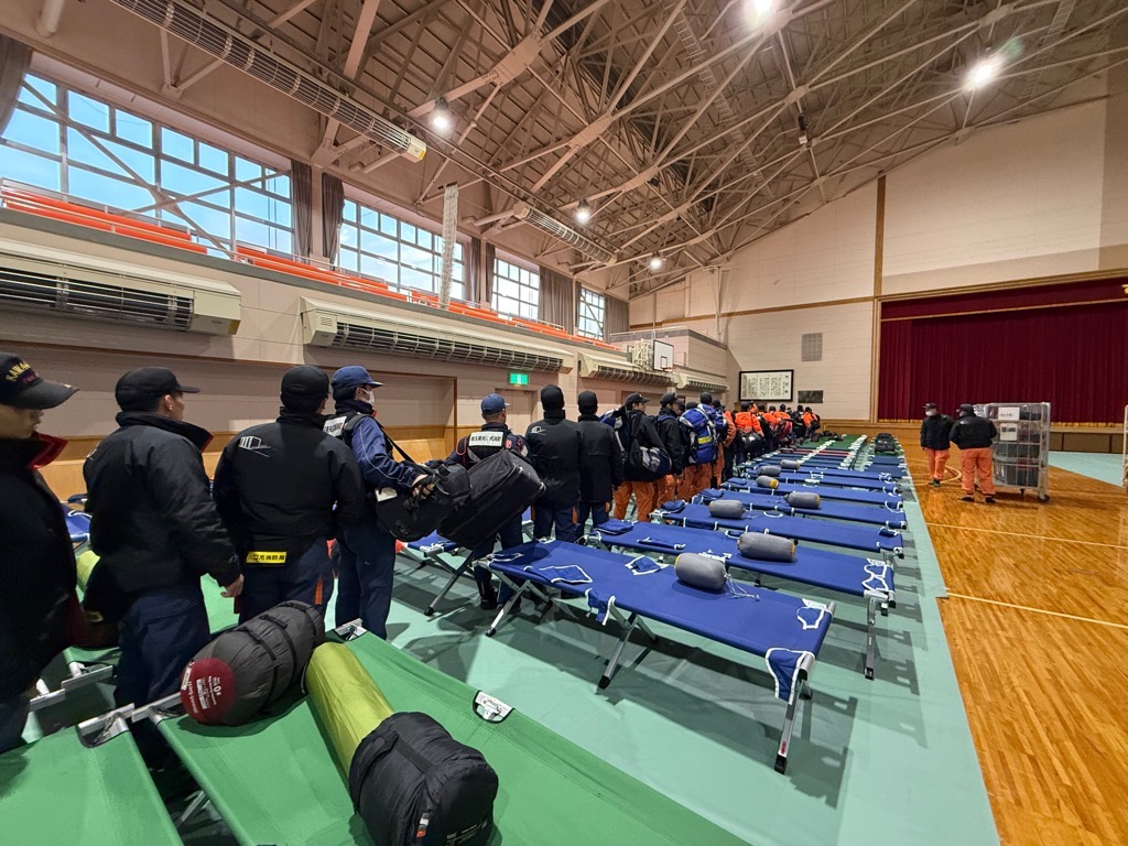 現地で活動中の職員