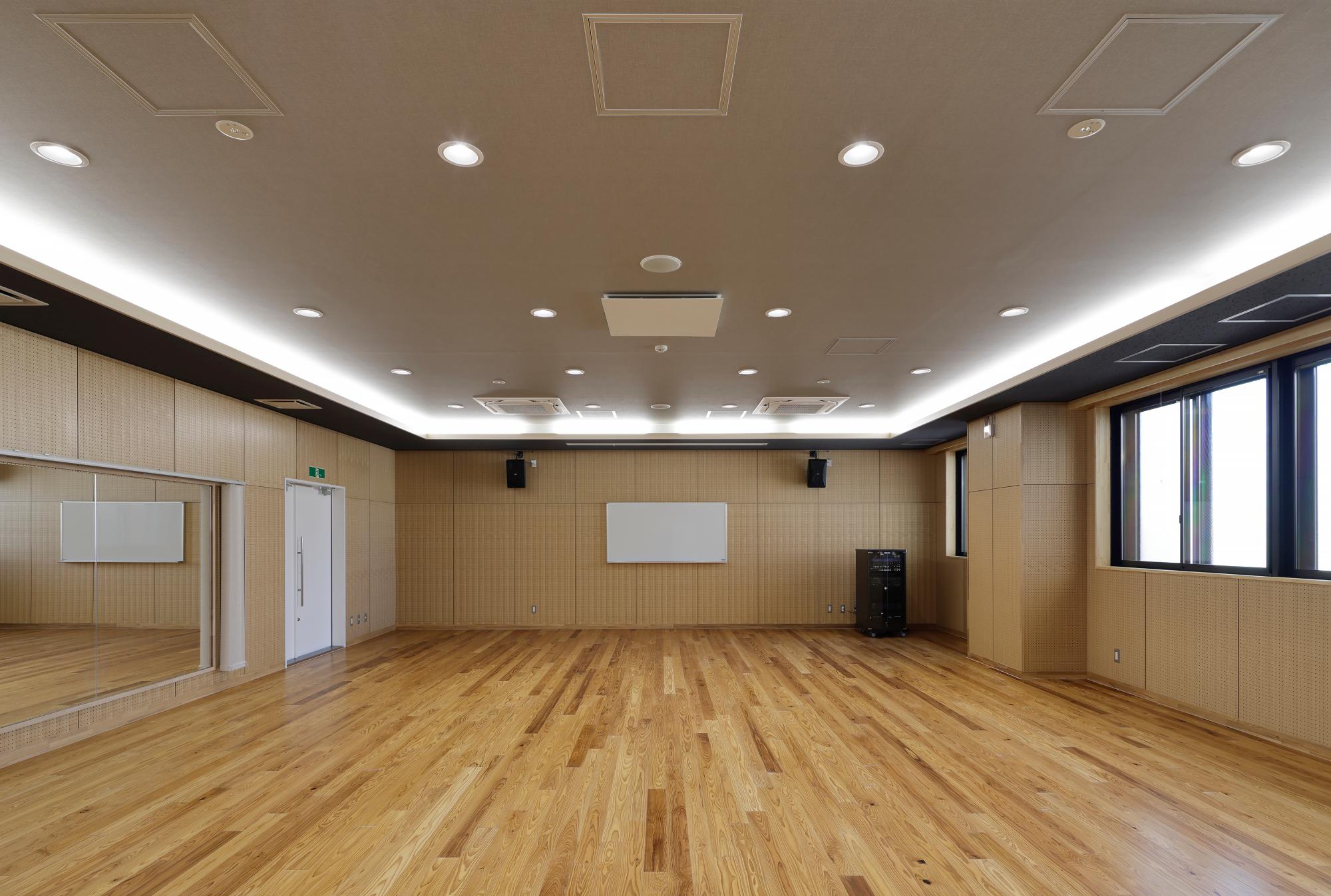 鳩ヶ谷公民館 3階視聴覚室の写真