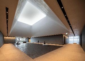 川口市立美術館