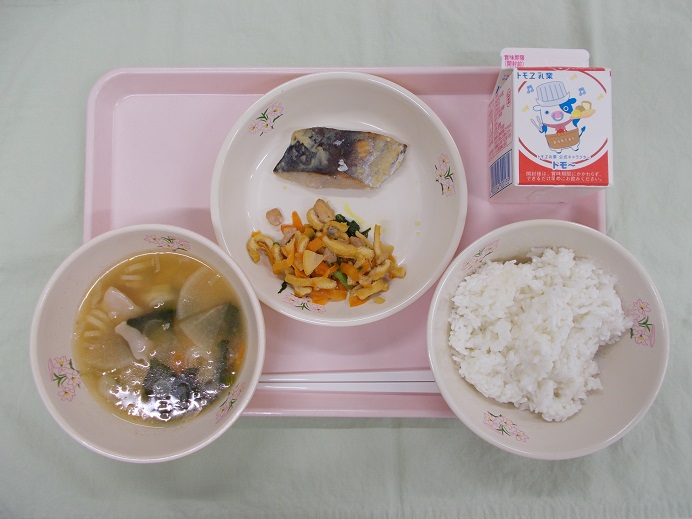 4月17日中学校献立