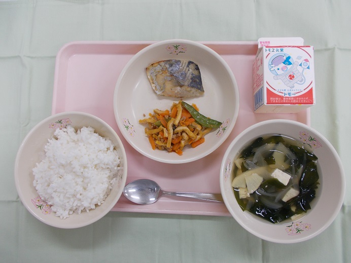 4月23日中学校献立