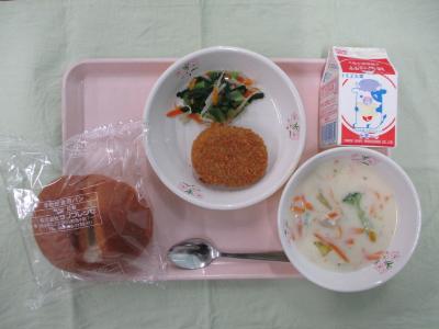 令和8年6月15日中学校給食