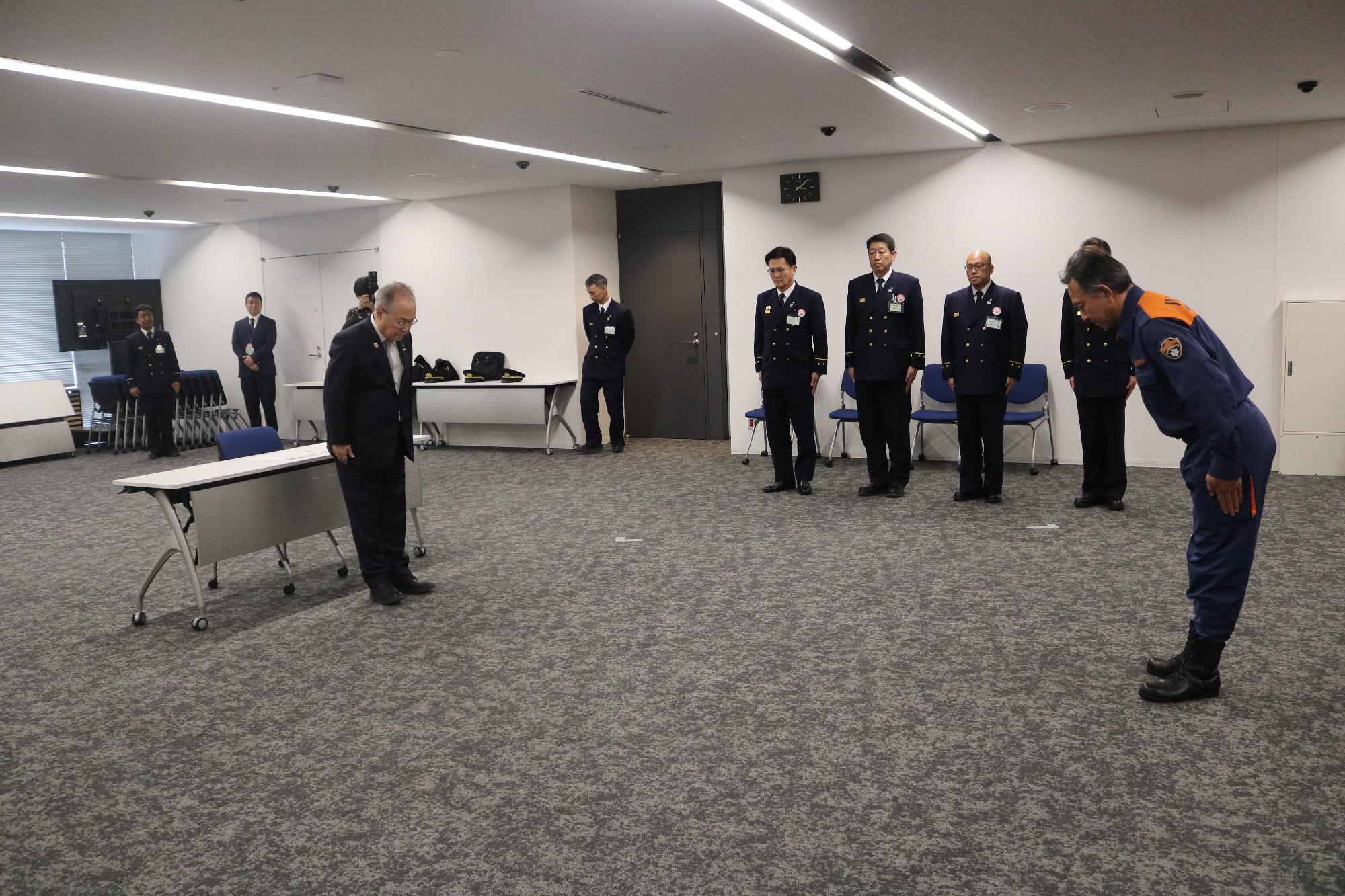 市長報告の様子