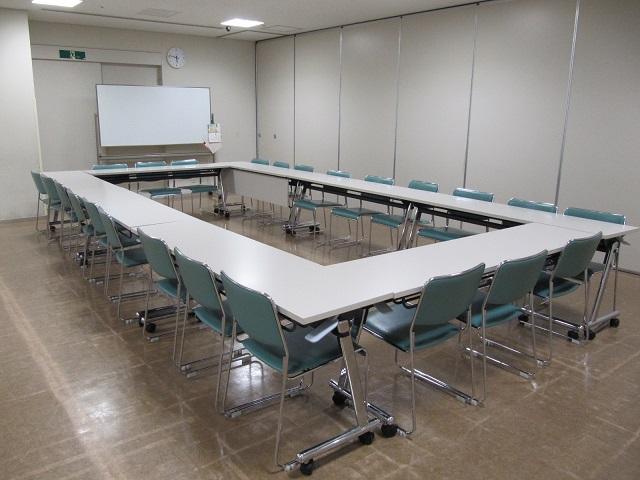 かわぐち市民パートナーステーション会議室2（24人用）の写真