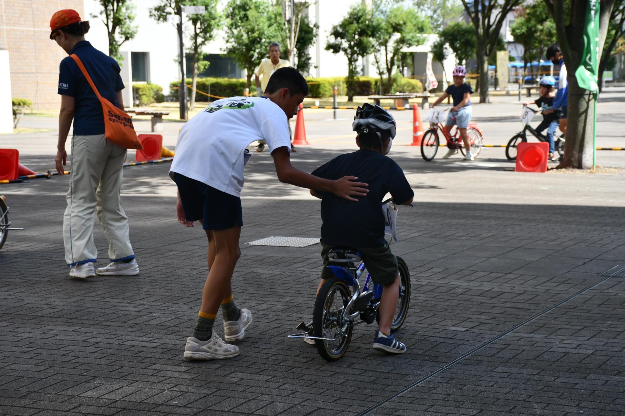 自転車乗り方教室スタッフ