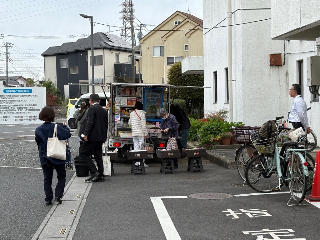 新郷図書館販売の様子