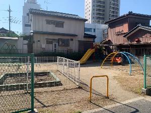稲荷前子供の遊び場
