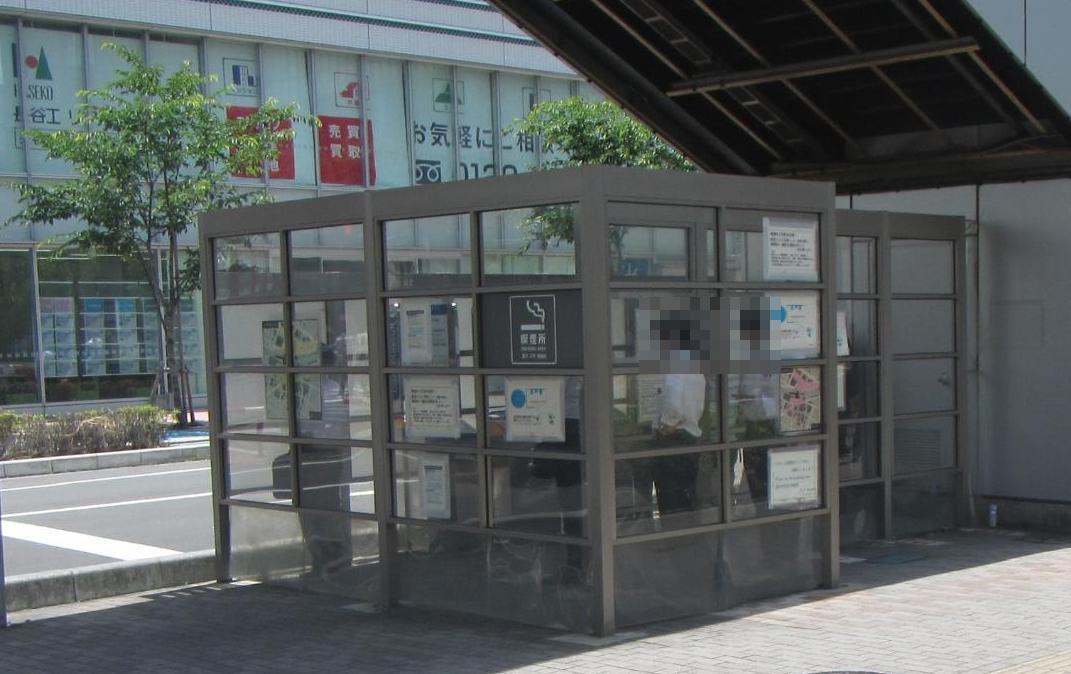 東口キュポラ広場前